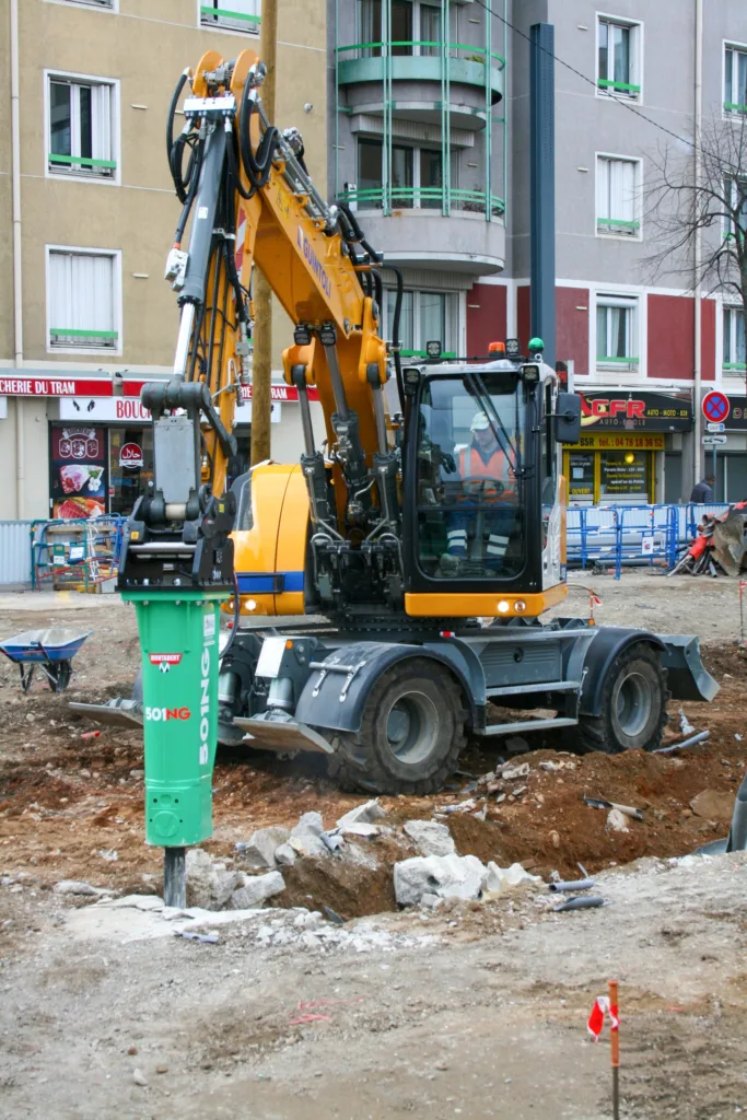 renovation-brise-roche-montabert-Algérie-engins-tech-maintenance